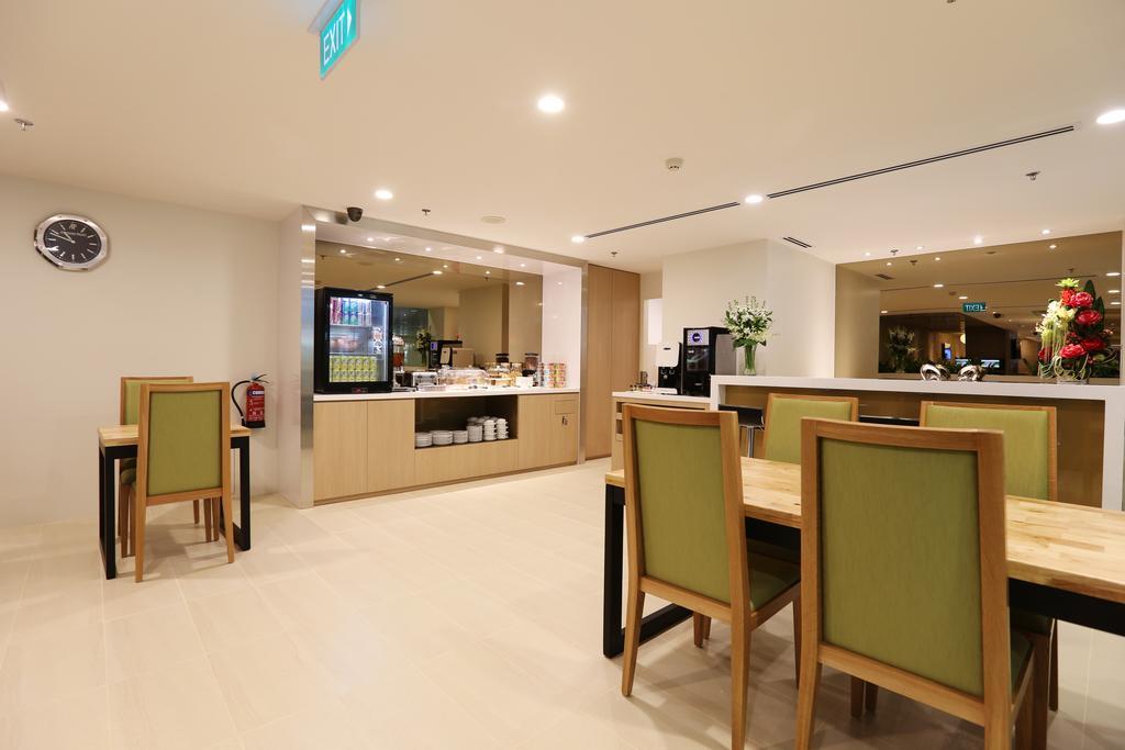 The Haven By Jetquay - Located In Public Arrival Hall Of Changi Airport Khách sạn Singapore