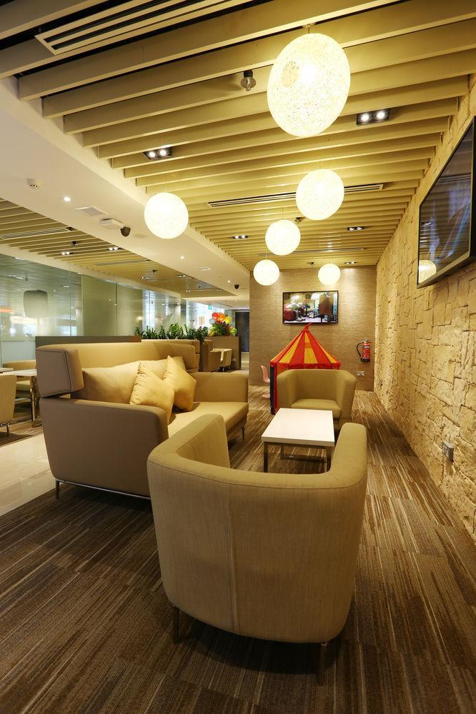Khách sạn The Haven By Jetquay - Located In Public Arrival Hall Of Changi Airport 3*