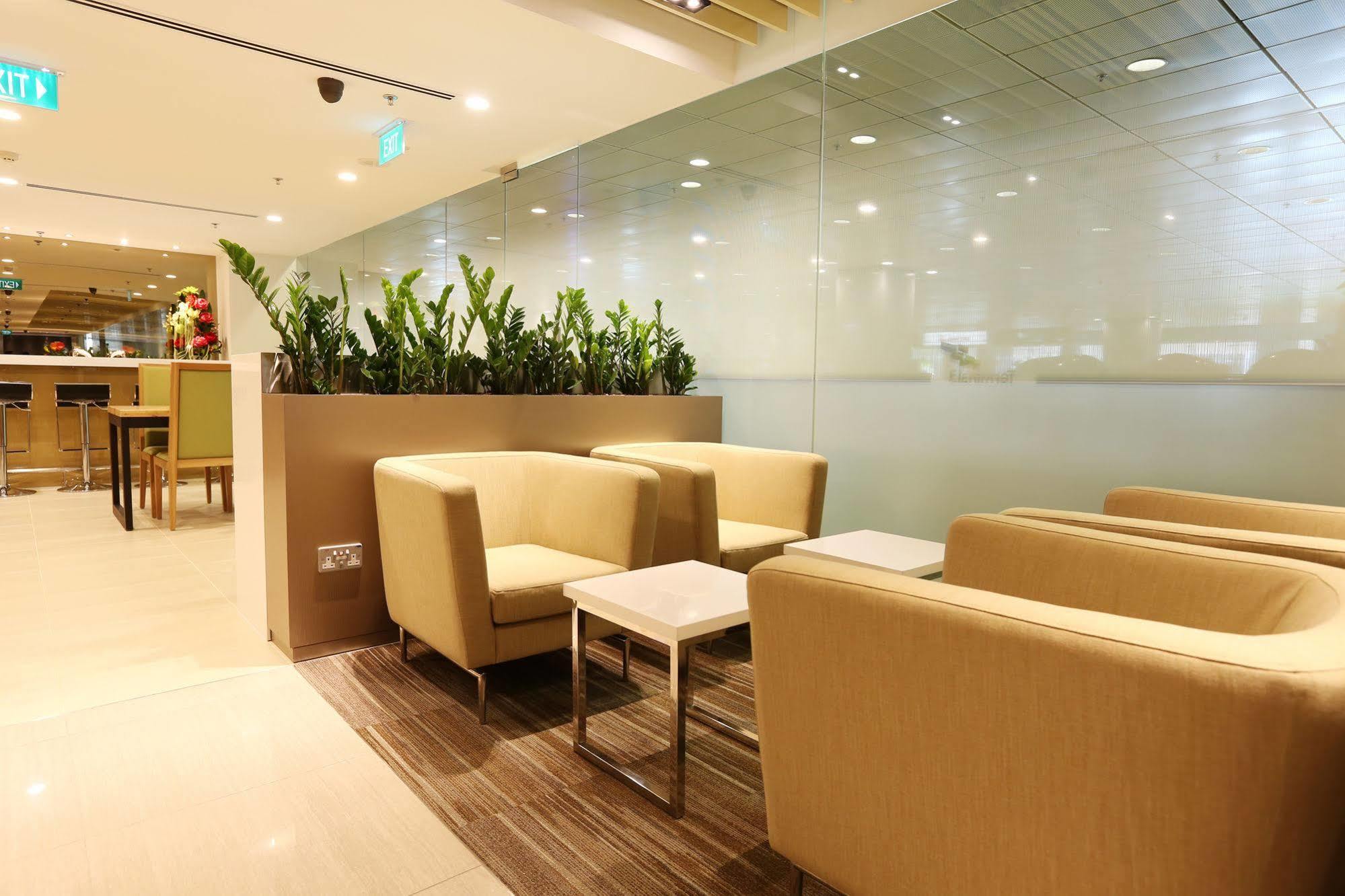 The Haven By Jetquay - Located In Public Arrival Hall Of Changi Airport Khách sạn Singapore